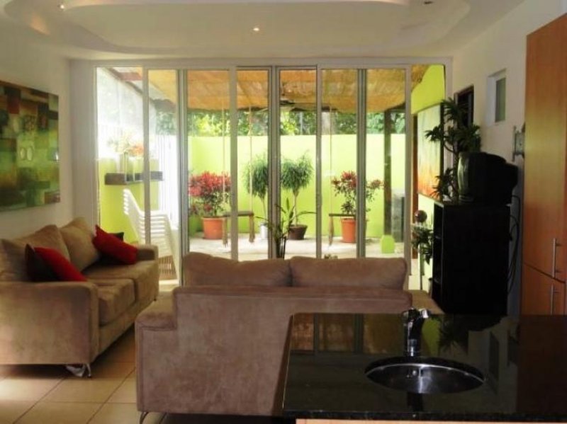 Foto Casa en Venta en Santa Ana, San José - U$D 215.000 - CAV3129 - BienesOnLine