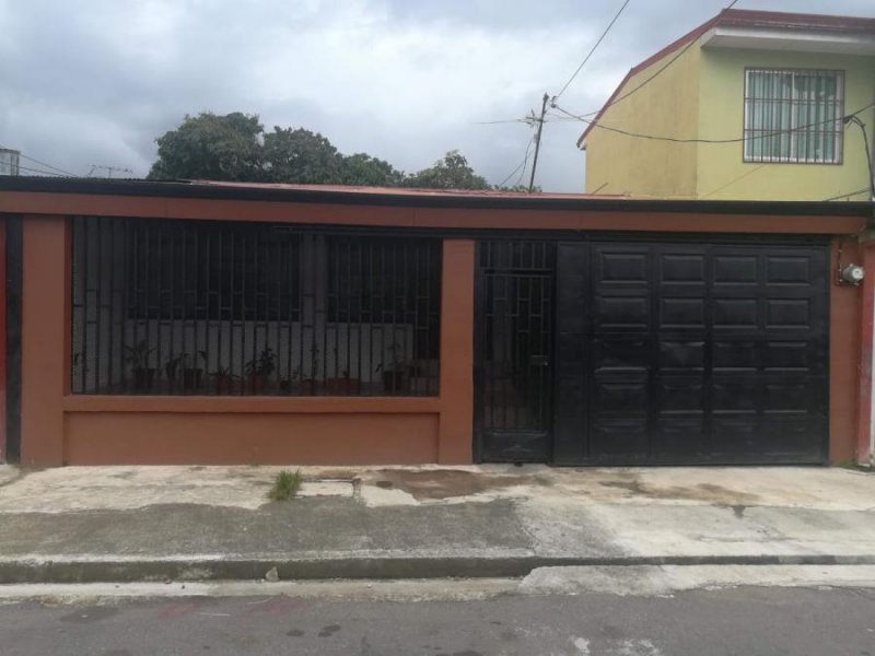 Foto Casa en Venta en Gravilias, Desamparados, San José - ¢ 62.000.000 - CAV29712 - BienesOnLine