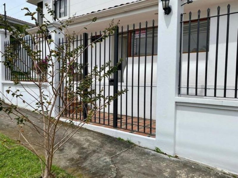 Foto Casa en Venta en Escazú, San José - U$D 240.000 - CAV52860 - BienesOnLine