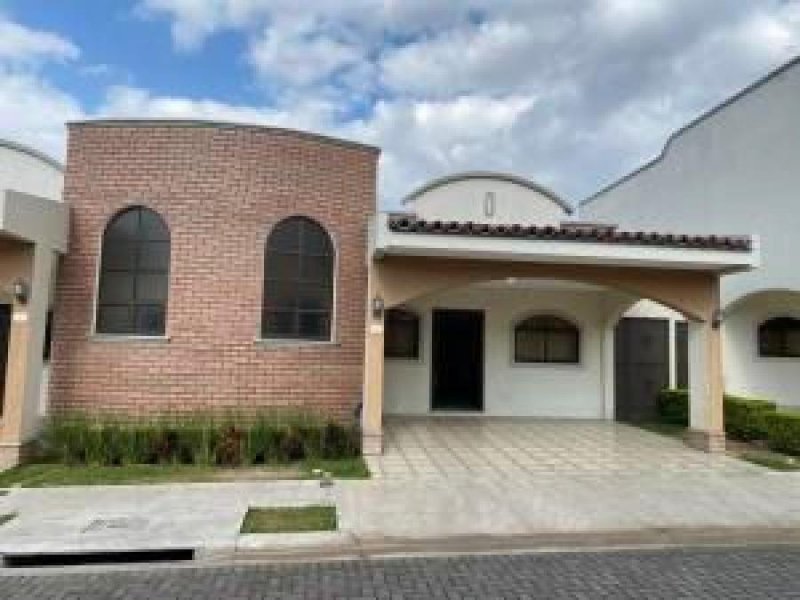 Foto Casa en Venta en Escazú, San José - U$D 210.000 - CAV27999 - BienesOnLine