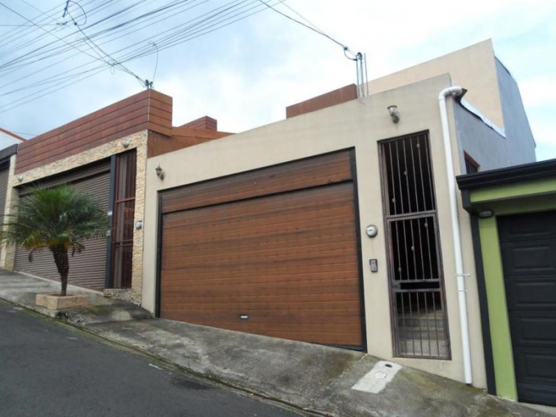 Foto Casa en Venta en Lomas de Ayarco Sur, Curridabat, San José - ¢ 73.000.000 - CAV18215 - BienesOnLine