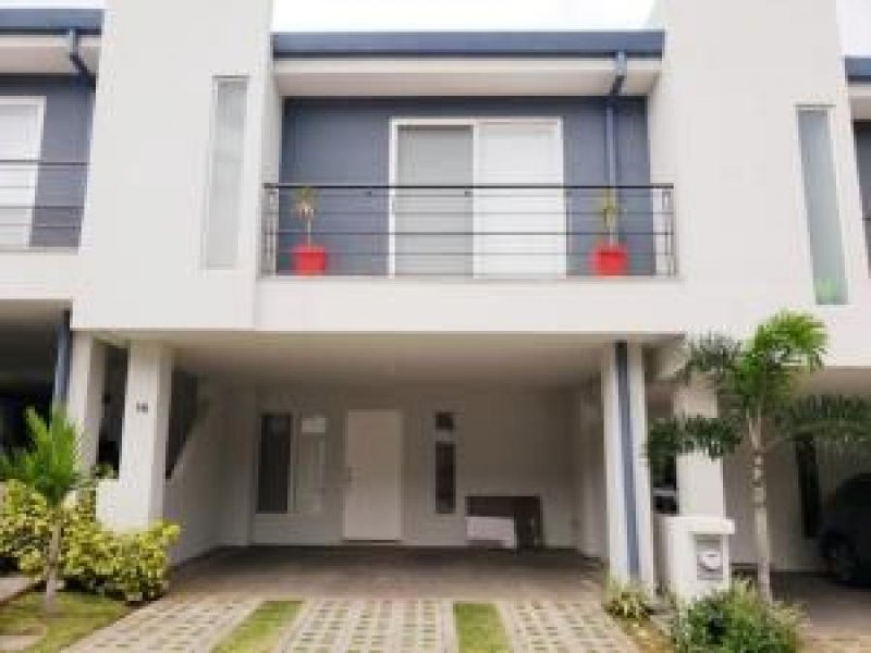 Foto Casa en Venta en Santa Ana, San José - U$D 203.000 - CAV29428 - BienesOnLine