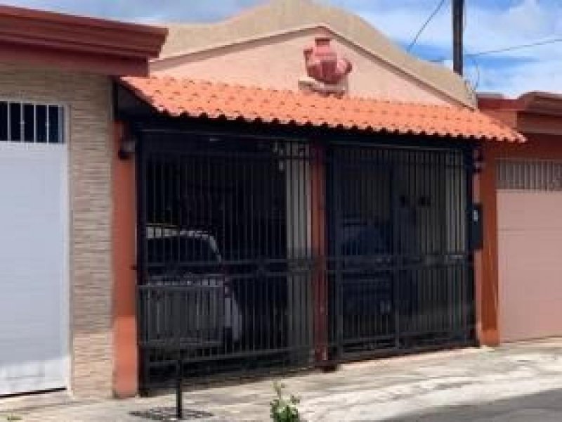 Foto Casa en Venta en Alajuela, Alajuela - U$D 105.000 - CAV38089 - BienesOnLine