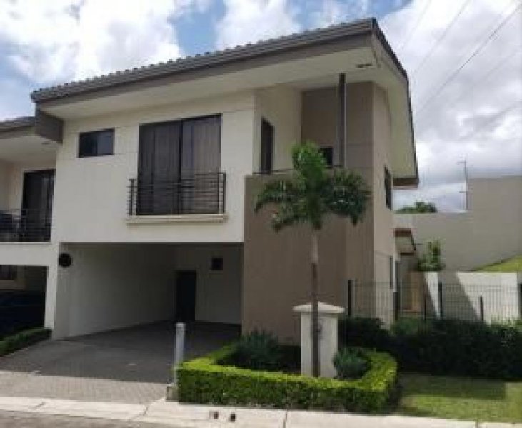 Foto Casa en Venta en Escazú, San José - U$D 290.000 - CAV37389 - BienesOnLine