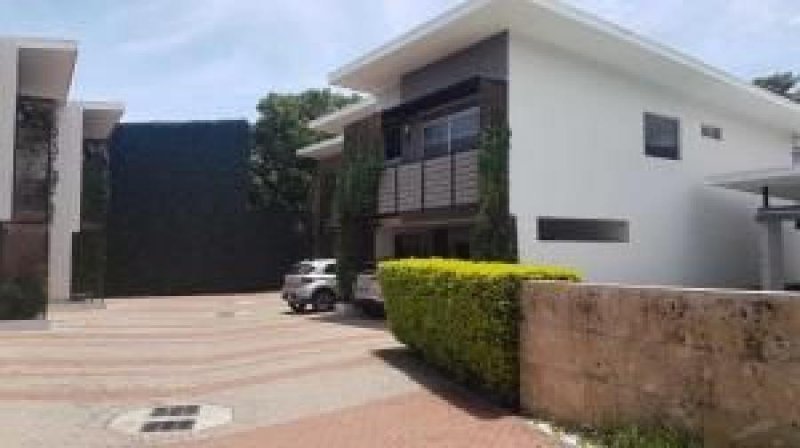 Foto Casa en Venta en Santa Ana, San José - U$D 199.000 - CAV38449 - BienesOnLine