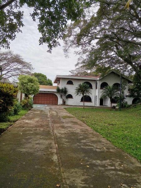 Foto Casa en Alquiler en San Rafael, Escazú, San José - U$D 650.000 - CAA53564 - BienesOnLine