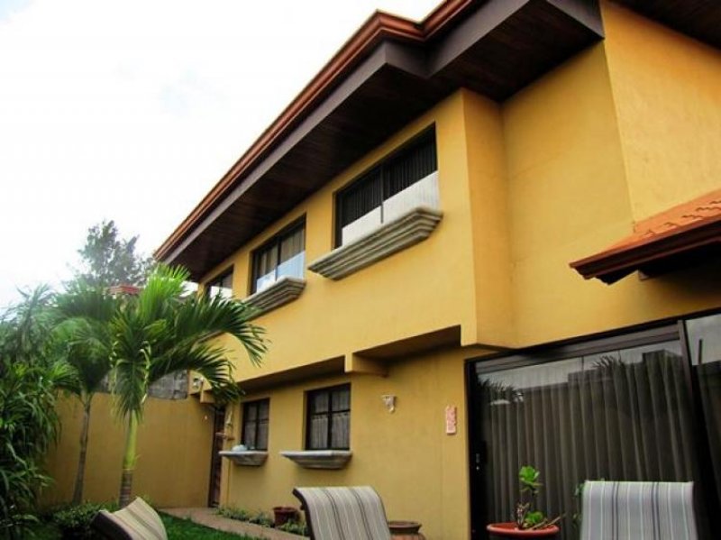 Foto Casa en Venta en Moravia, San José - U$D 275.000 - CAV3286 - BienesOnLine