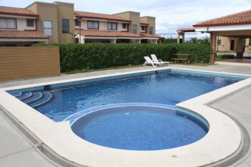 Foto Casa en Venta en Santo Tomás, Santo Domingo, Heredia - U$D 185.000 - CAV23779 - BienesOnLine