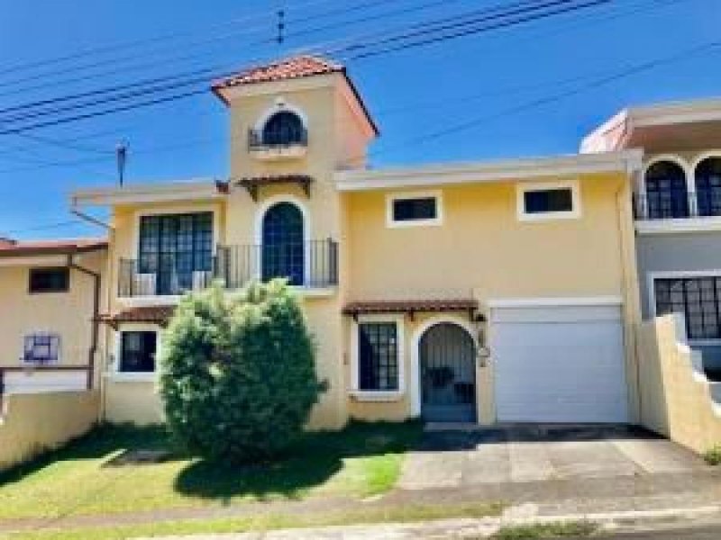 Foto Casa en Venta en Barva, Heredia - U$D 299.000 - CAV39801 - BienesOnLine