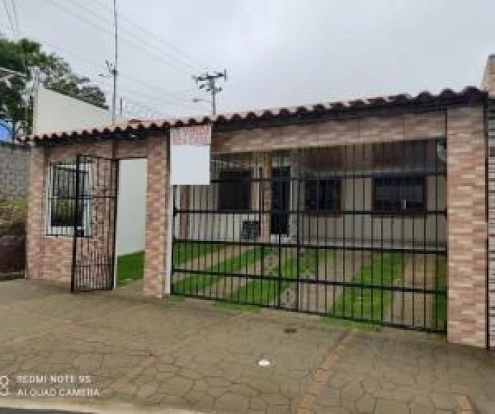 Foto Casa en Venta en Heredia, Heredia - U$D 156.000 - CAV38674 - BienesOnLine