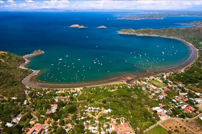 HOTEL CERCA DE LA PLAYA A LA VENTA EN GUANACASTE