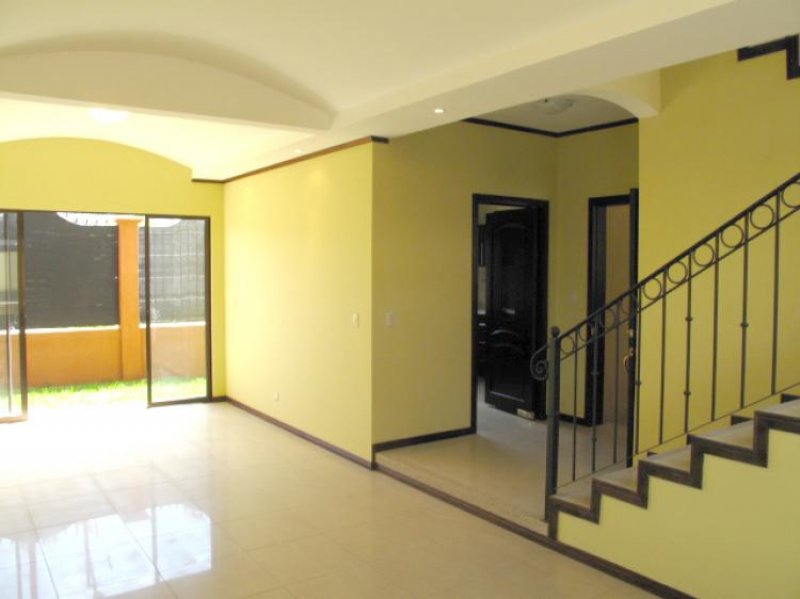 Foto Casa en Alquiler en Curridabat, San José - U$D 1.500 - CAA1494 - BienesOnLine