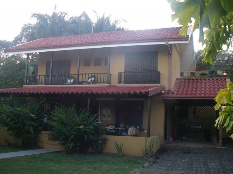 Foto Casa en Venta en Parrita, Puntarenas - U$D 389.000 - CAV992 - BienesOnLine