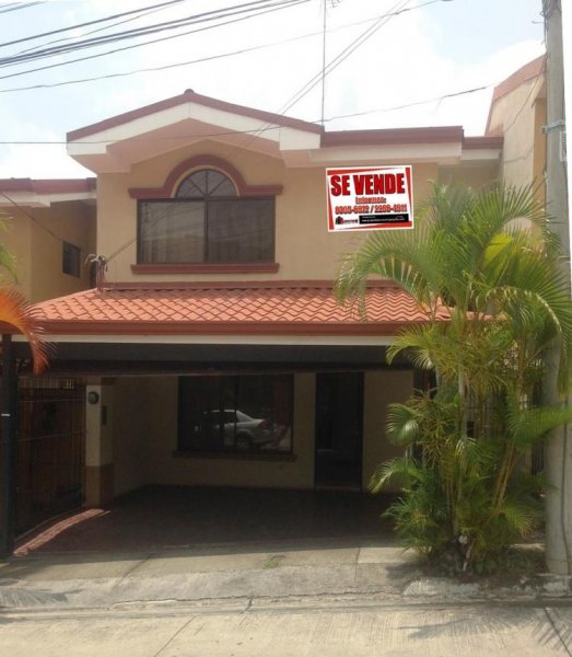 Foto Casa en Venta en Escazú, San José - U$D 165.000 - CAV3945 - BienesOnLine