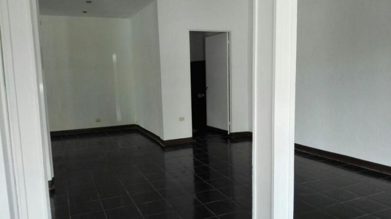 Foto Local en Alquiler en Santa Ana, San José - U$D 890 - LOA37804 - BienesOnLine