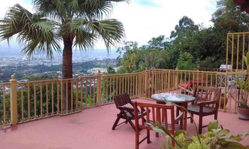 Foto Apartamento en Alquiler en Escazú, San José - U$D 650 - APA77108 - BienesOnLine