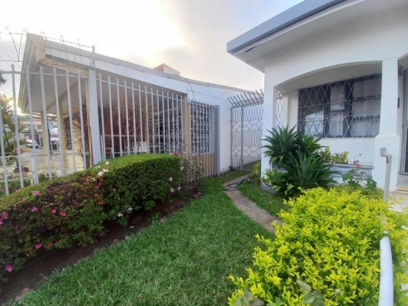 Lote + 2 Fincas en Venta en Merced, San José. RAH 24-1113 PRECIO REBAJADO