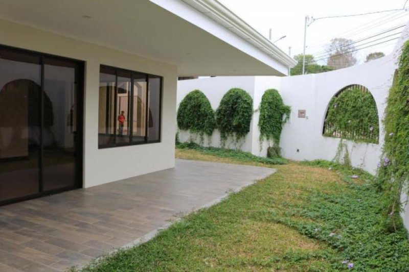 Foto Casa en Venta en Granadilla, Curridabat, San José - U$D 285.000 - CAV24847 - BienesOnLine