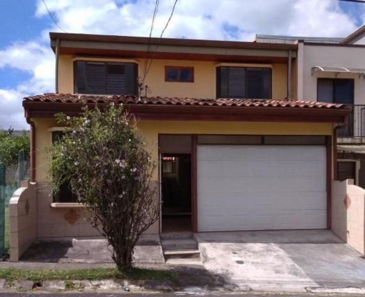 Foto Casa en Alquiler en Vargas Araya, Montes de Oca, San José - U$D 1.000 - CAA20786 - BienesOnLine