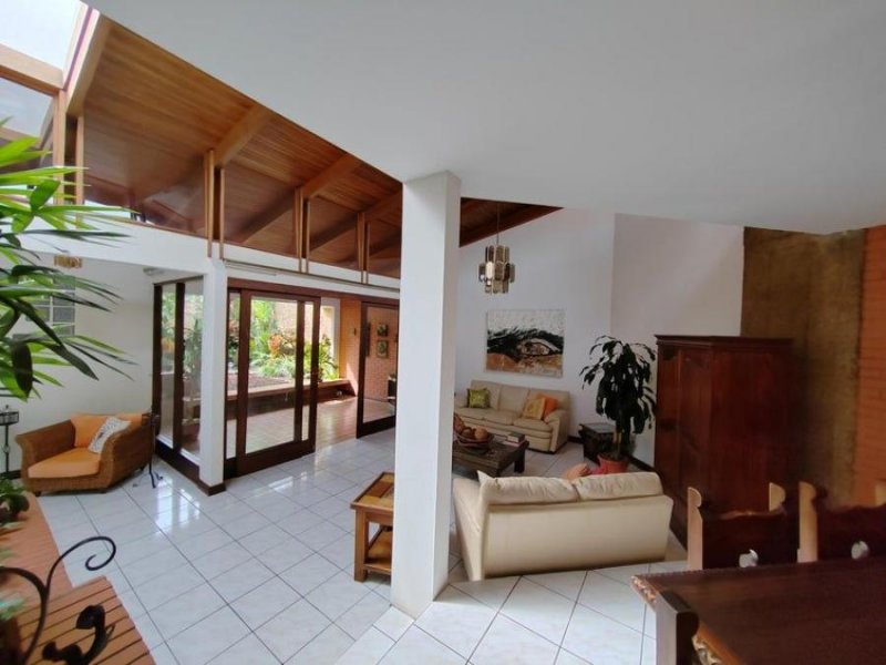 MLS-1673 LS ALQUILER CASA SAN RAFAEL ESCAZU 