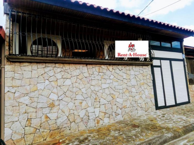 Foto Casa en Venta en Montes de Oca, San José - U$D 148.000 - CAV37769 - BienesOnLine