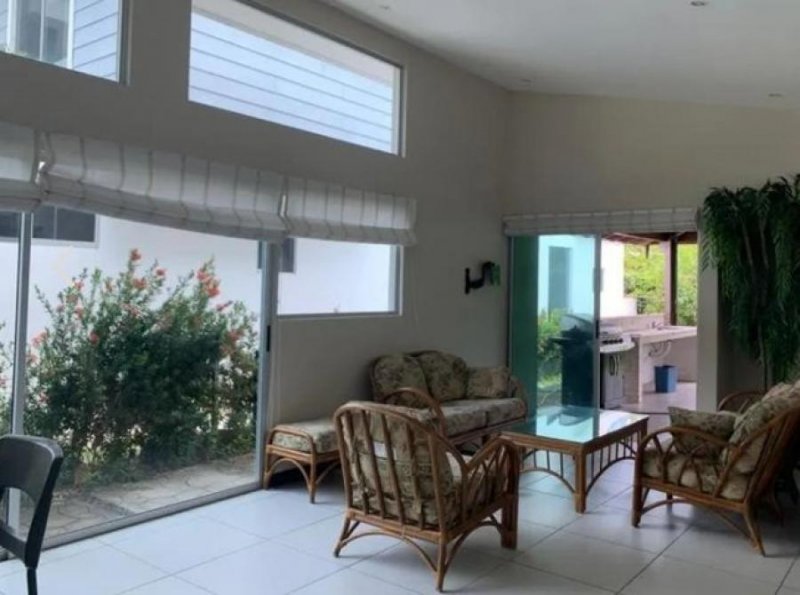 Foto Casa en Venta en Garabito, Puntarenas - U$D 215.000 - CAV48515 - BienesOnLine