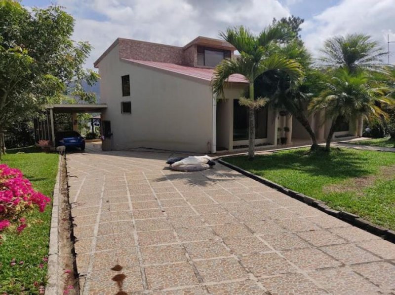 Casa en Venta en ESQUIPULAS PALMARES Palmares, Alajuela