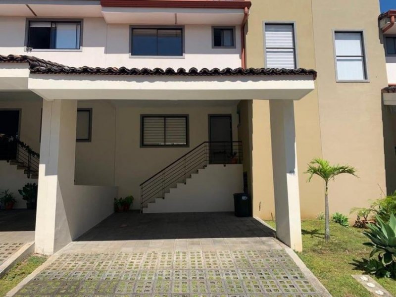 MLS-23-1189 LS VENTA CASA SANTO DOMINGO HEREDIA