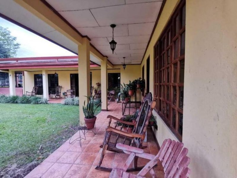 MLS-23-1631 VENTA CASA TURRIALBA CENTRO 