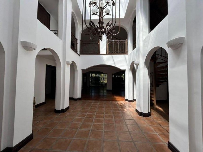 Foto Casa en Venta en Santa Ana San Jose, Santa Ana San Jose, San José - U$D 750.000 - CAV96318 - BienesOnLine