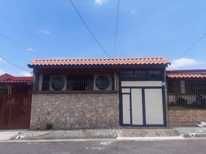 MLS-24-1703 LS VENTA CASA MORAVIA SAN JOSE