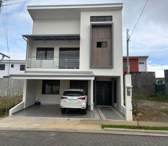 MLS-25-1090 LS VENTA CASA LA UNION CARTAGO 