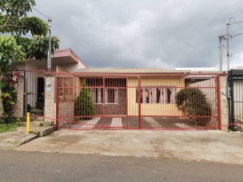 Casa en Venta en ESQUIPULAS PALMARES Palmares, Alajuela