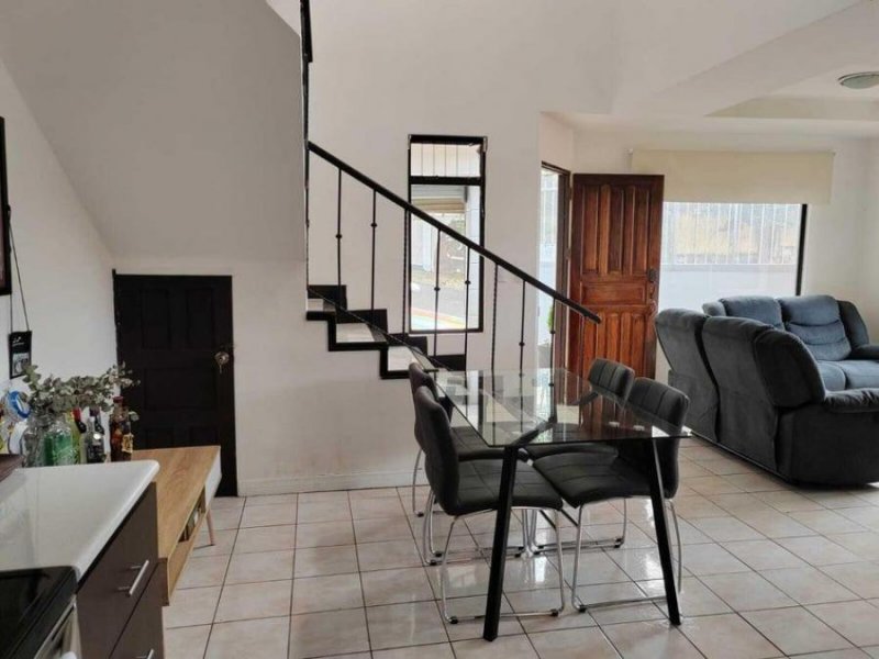 MLS-25-42 LS VENTA CASA LA UNION CARTAGO 