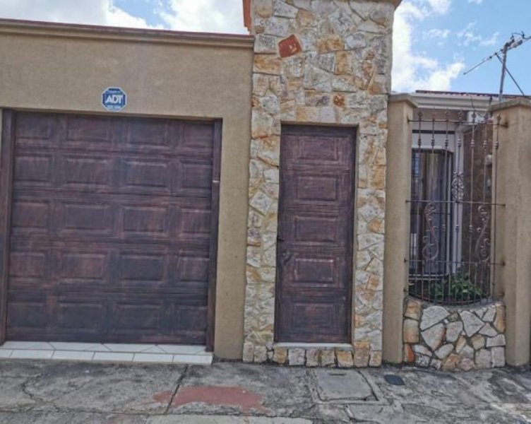 Foto Casa en Venta en Desamparados, San José - ¢ 65.000.000 - CAV39479 - BienesOnLine