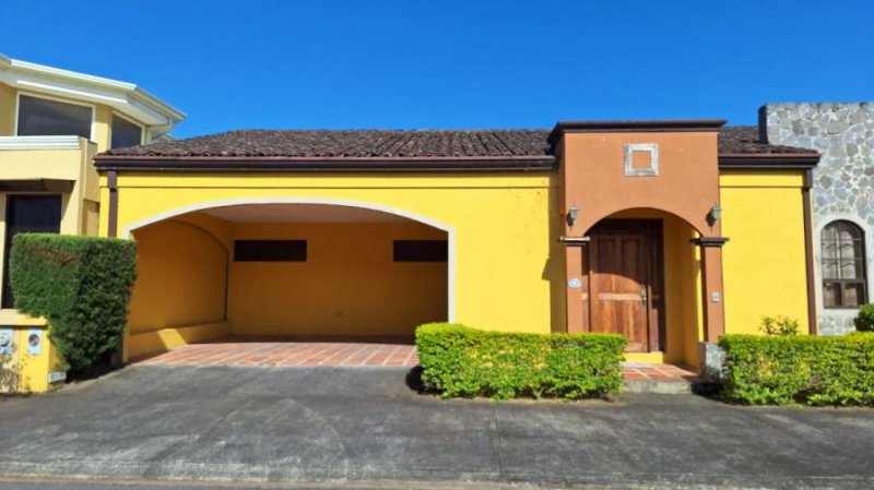 Casa en Venta en El Tejar El Guarco, Cartago