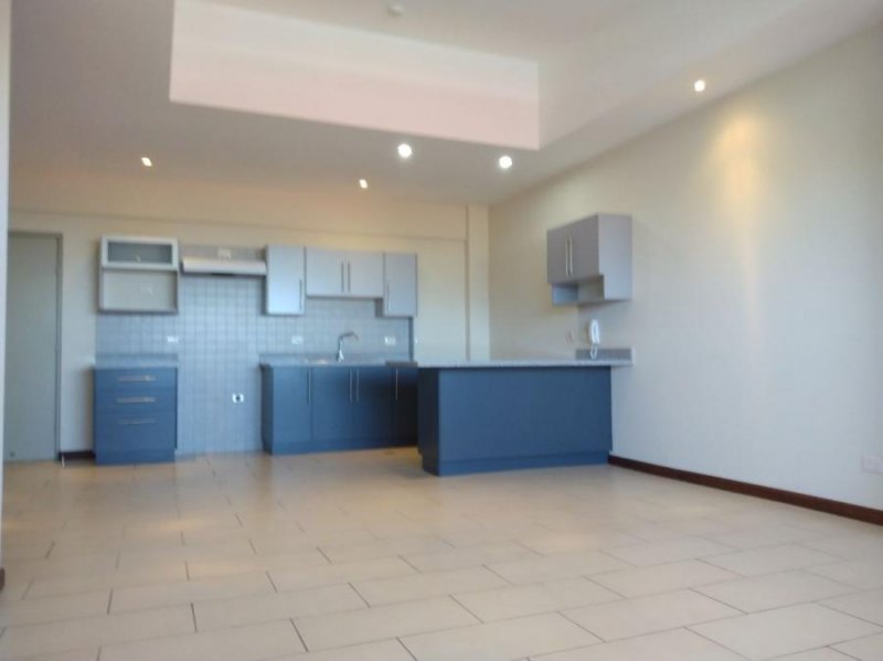 Foto Apartamento en Alquiler en Uruca, San José - U$D 800 - APA55669 - BienesOnLine