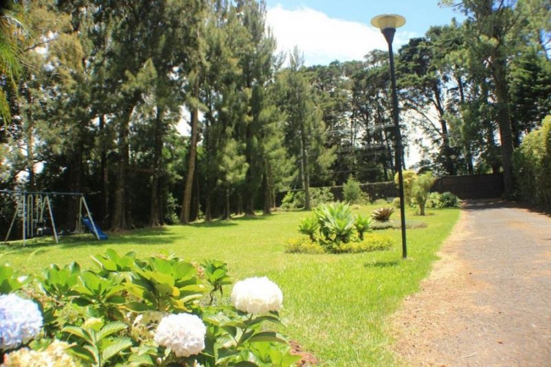 Quinta en Los Ángeles de San Rafael de Heredia