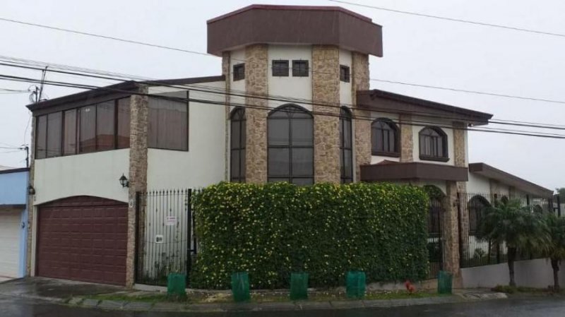 Foto Casa en Venta en Moravia, San José - U$D 250.000 - CAV34124 - BienesOnLine