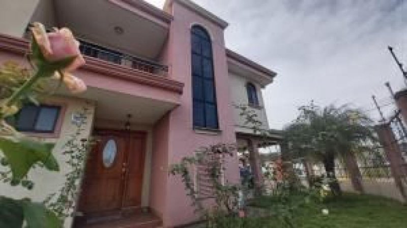 Foto Casa en Venta en Curridabat, San José - U$D 390.000 - CAV33365 - BienesOnLine