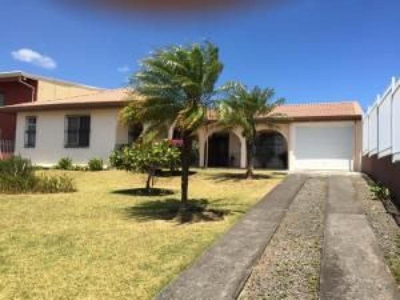 Foto Casa en Venta en Alajuela, Alajuela - U$D 360.000 - CAV33366 - BienesOnLine