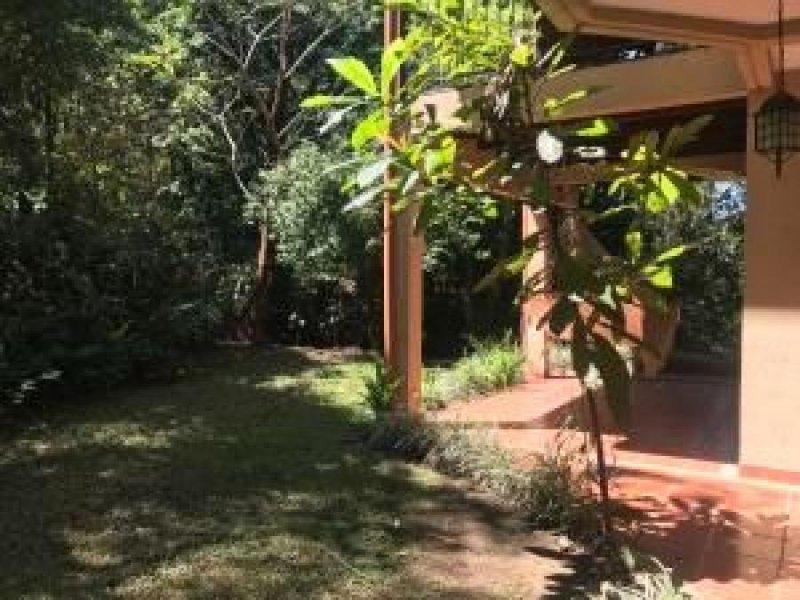 Foto Casa en Venta en Mora, San José - U$D 350.000 - CAV33537 - BienesOnLine