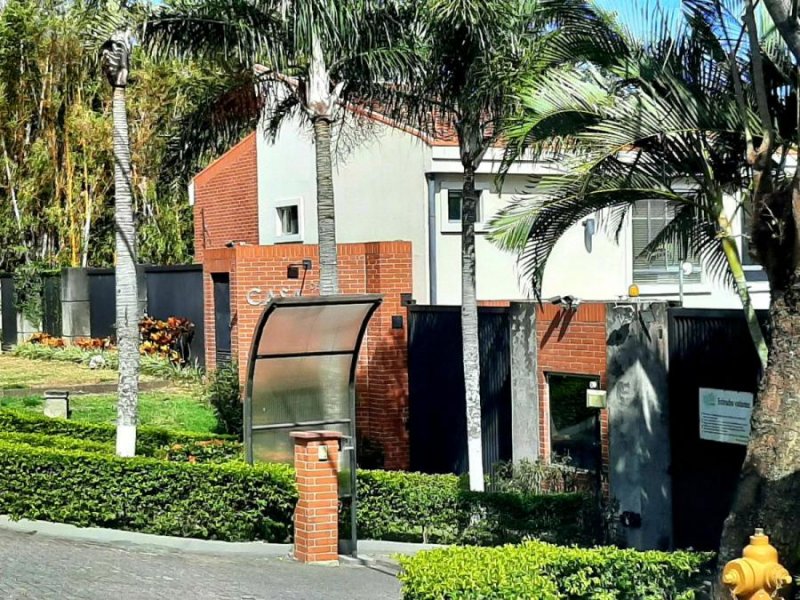 Foto Casa en Venta en Escazú, San José - U$D 175.000 - CAV32622 - BienesOnLine