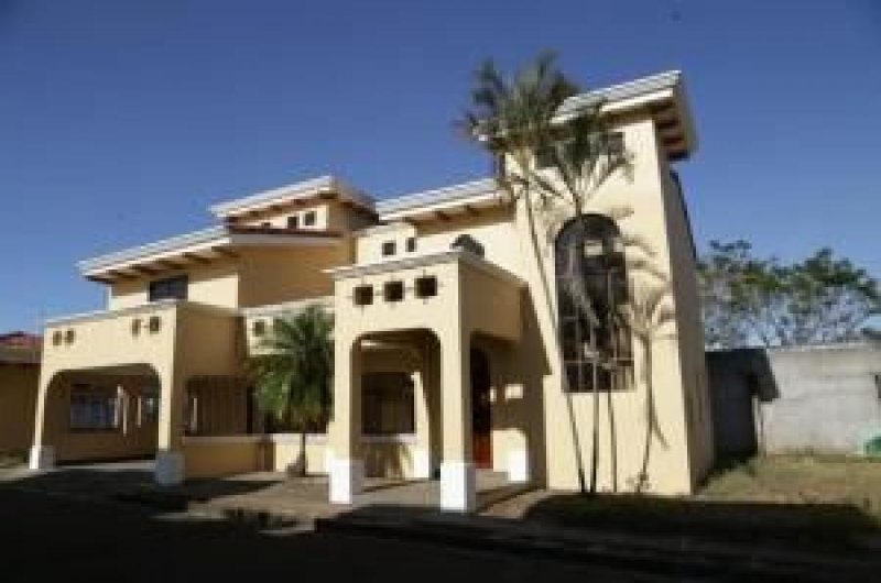 Foto Casa en Venta en Belén, Heredia - U$D 335.000 - CAV33536 - BienesOnLine