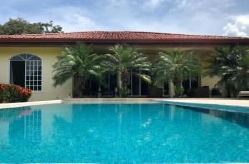 Foto Casa en Venta en Garita, Alajuela - U$D 350.000 - CAV33523 - BienesOnLine