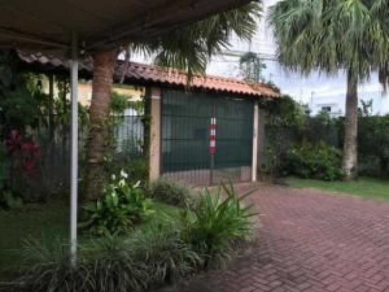 Foto Casa en Venta en Alajuela, Alajuela - U$D 420.000 - CAV33291 - BienesOnLine