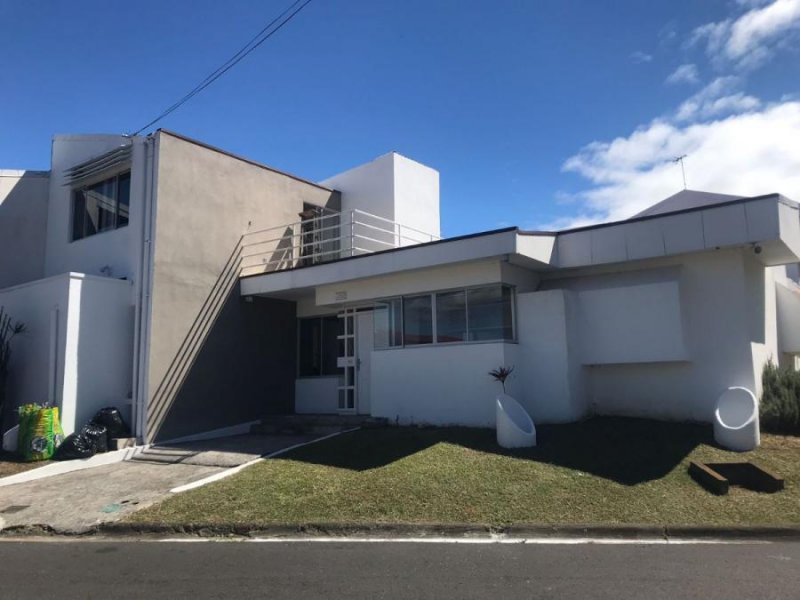 Casa en Venta en Cariari Asunción, Heredia