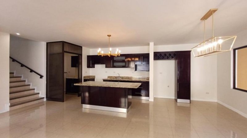 SE ALQUILA APARTAMENTO EN SAN JOSE LA URUCA PBR