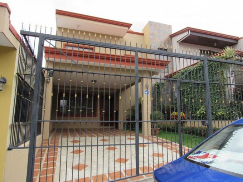 Foto Casa en Alquiler en San Francisco, Heredia - U$D 1.100 - CAA9382 - BienesOnLine