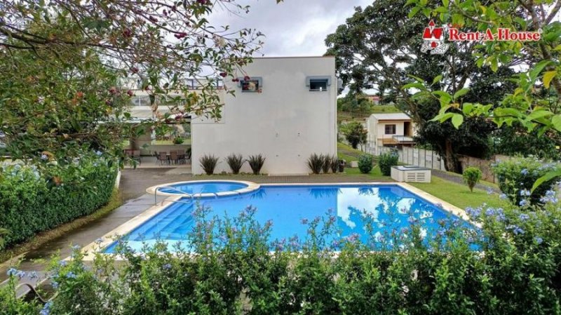 Apartamento en Alquiler en  Curridabat, San José